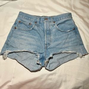 levi’s 501 jean shorts, good quality, barely worn